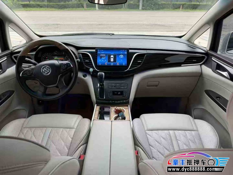 19年别克GL8轿车抵押车出售