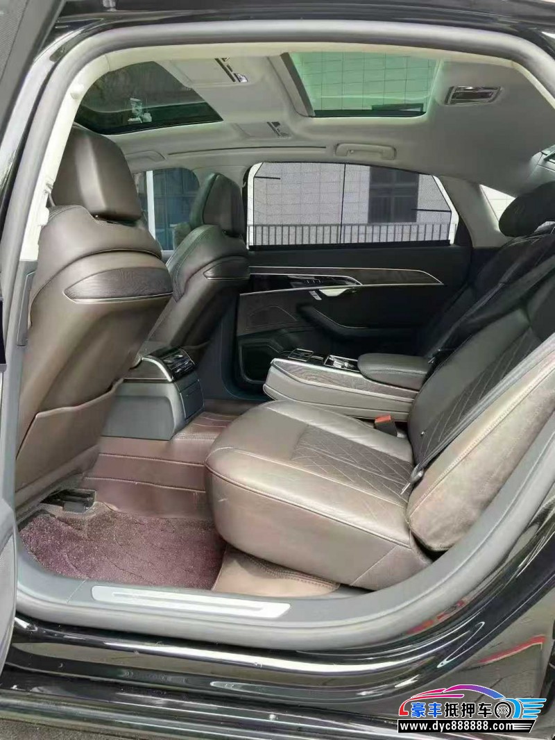 22年奥迪A8L轿车抵押车出售