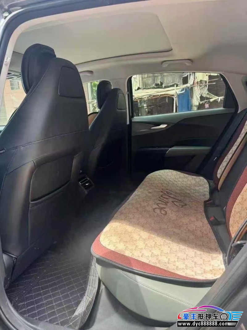 24年长安逸达轿车抵押车出售