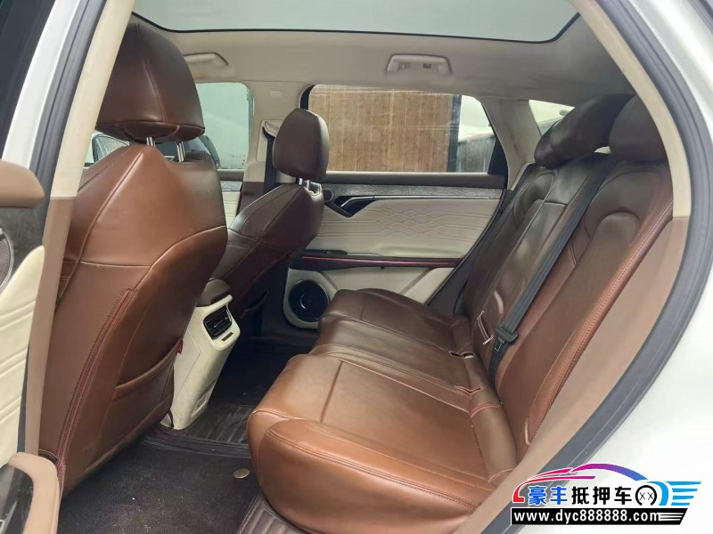 22年岚图FREE轿车抵押车出售