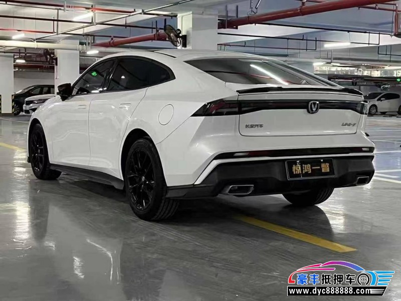 24年长安长安UNI轿车抵押车出售