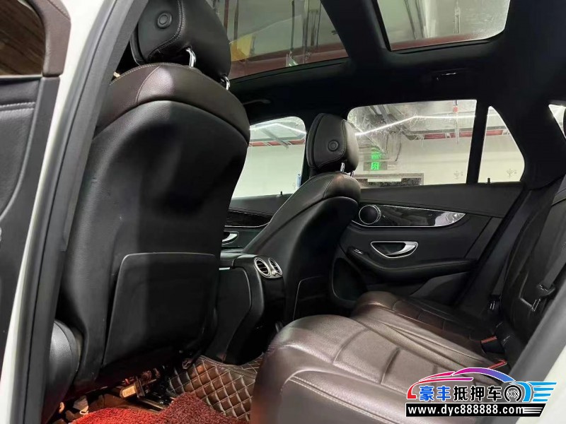 18年奔驰GLC轿车抵押车出售