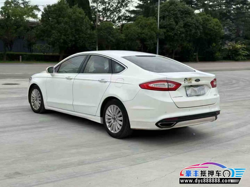 15年福特蒙迪欧轿车抵押车出售