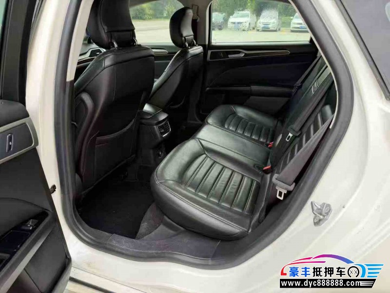 15年福特蒙迪欧轿车抵押车出售