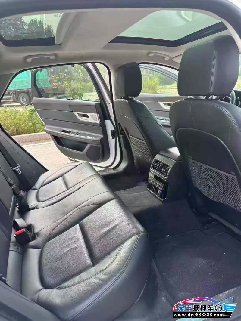 17年捷豹XFL轿车抵押车出售