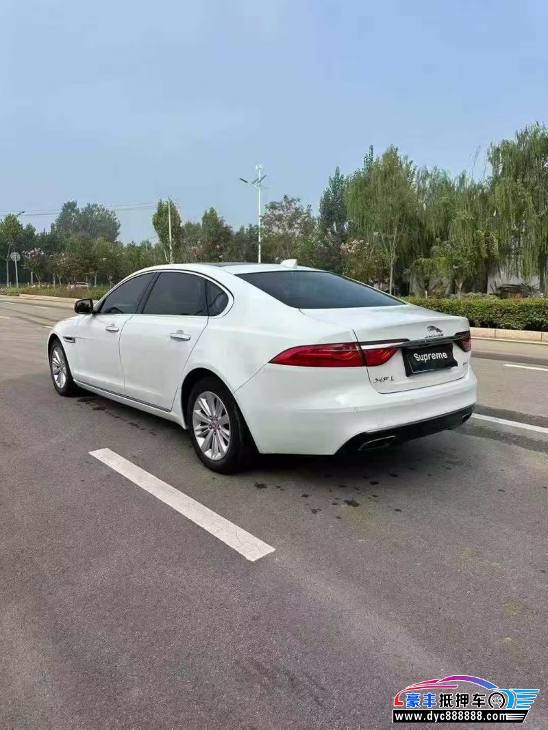 17年捷豹XFL轿车抵押车出售