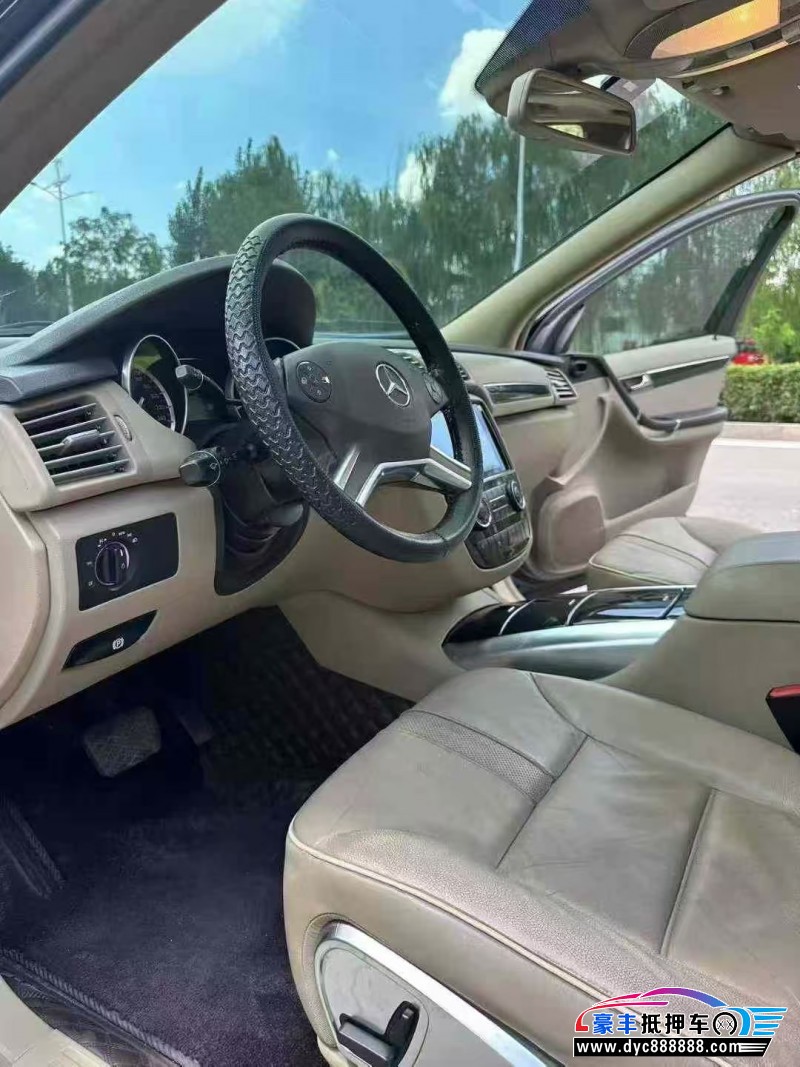 15年奔驰R轿车抵押车出售