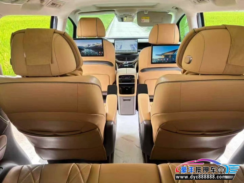 23年腾势D9轿车抵押车出售