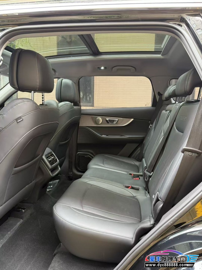 24年奇瑞瑞虎8轿车抵押车出售