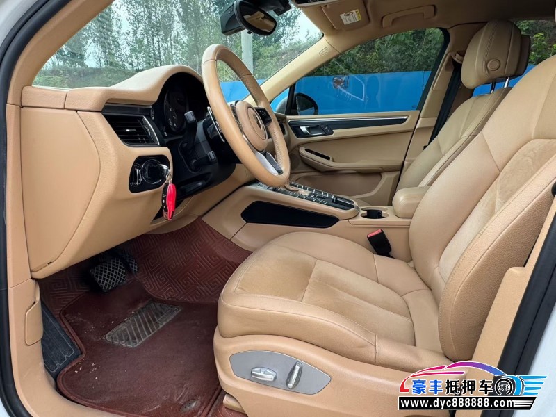 16年保时捷Macan迈凯轿车抵押车出售