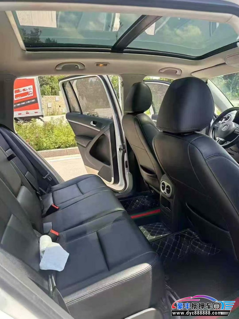 16年大众途观轿车抵押车出售