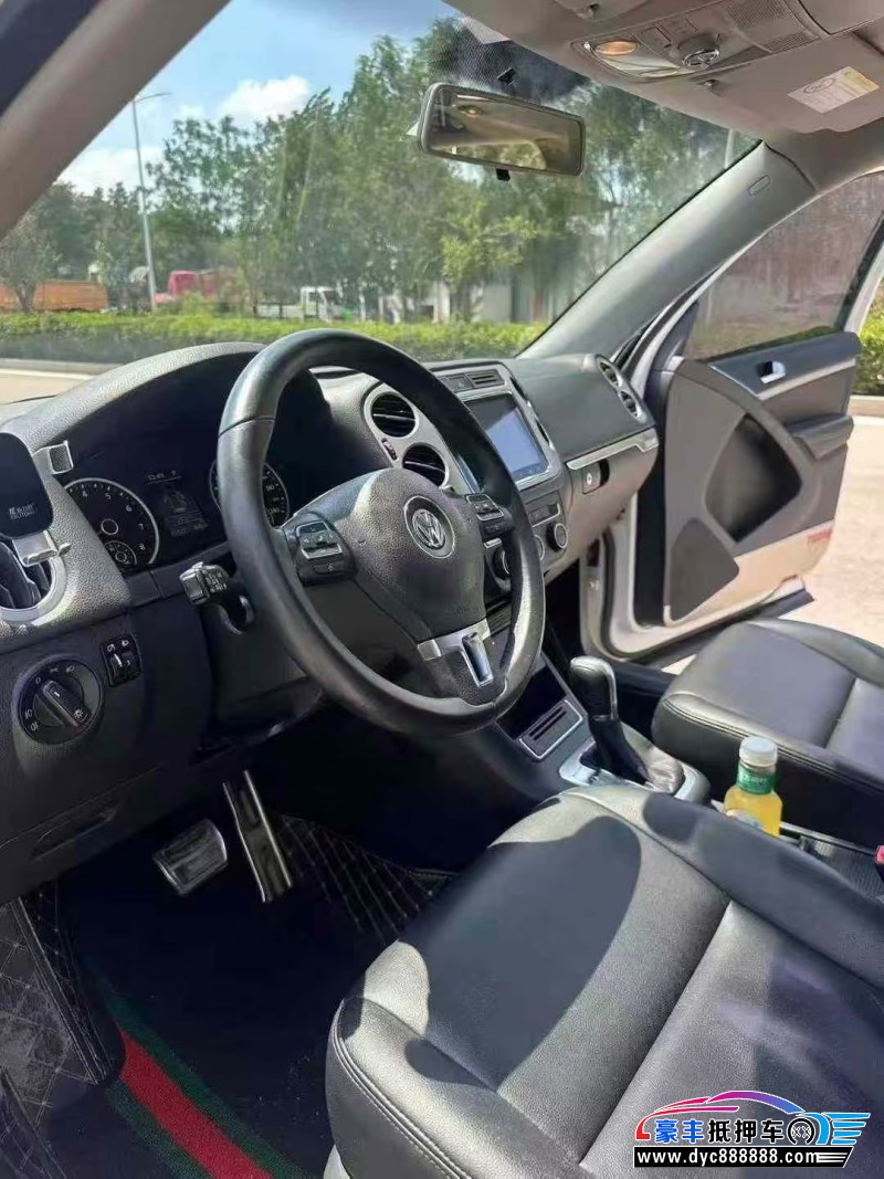 16年大众途观轿车抵押车出售