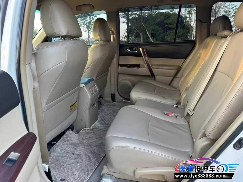 15年丰田汉兰达轿车抵押车出售