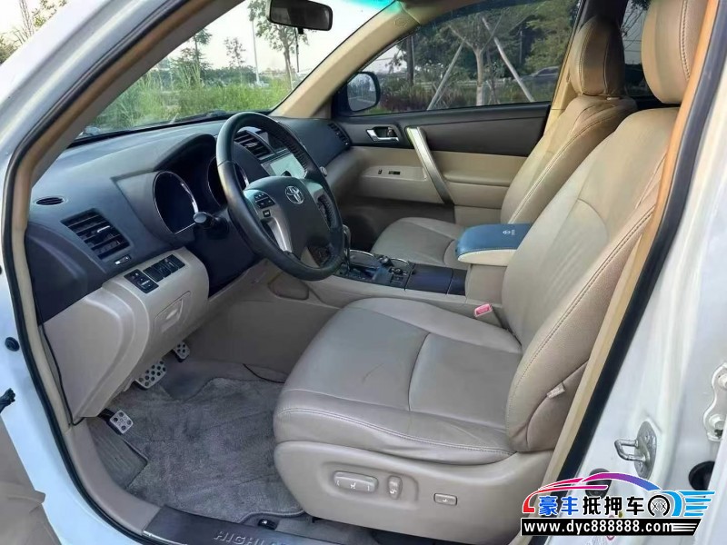 15年丰田汉兰达轿车抵押车出售