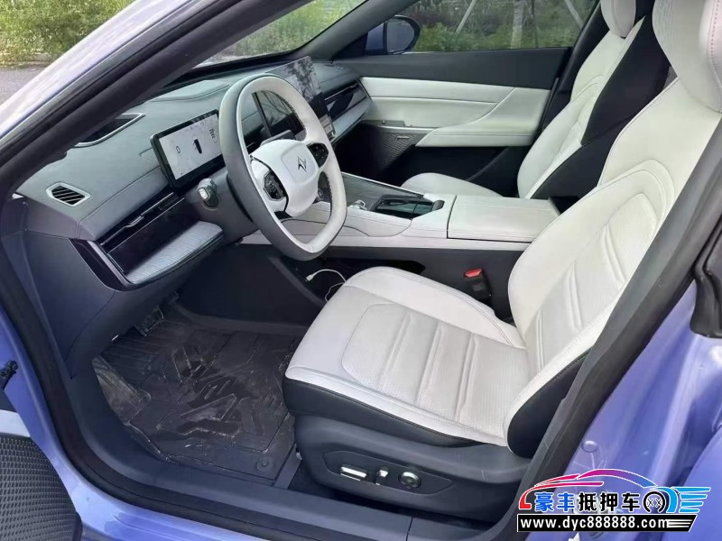 25年东风奕派007轿车抵押车出售