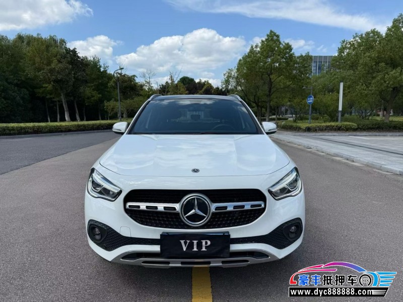 21年奔驰GLA轿车抵押车出售