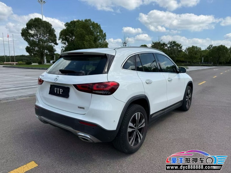 21年奔驰GLA轿车抵押车出售