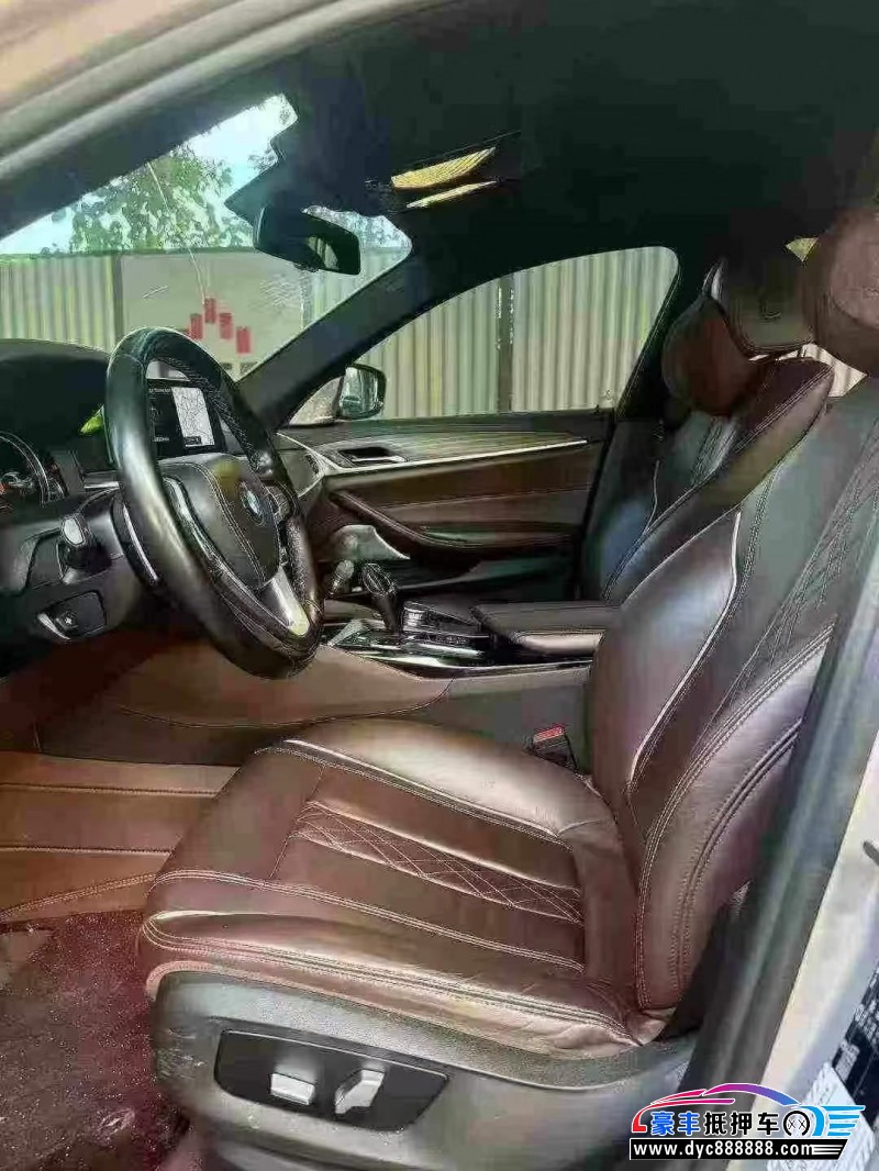 18年宝马5系轿车抵押车出售