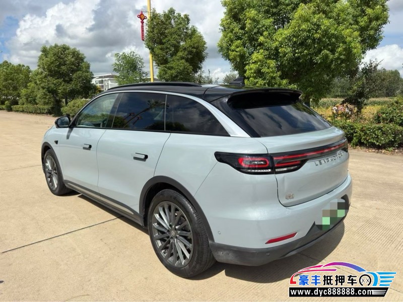 24年零跑C11轿车抵押车出售