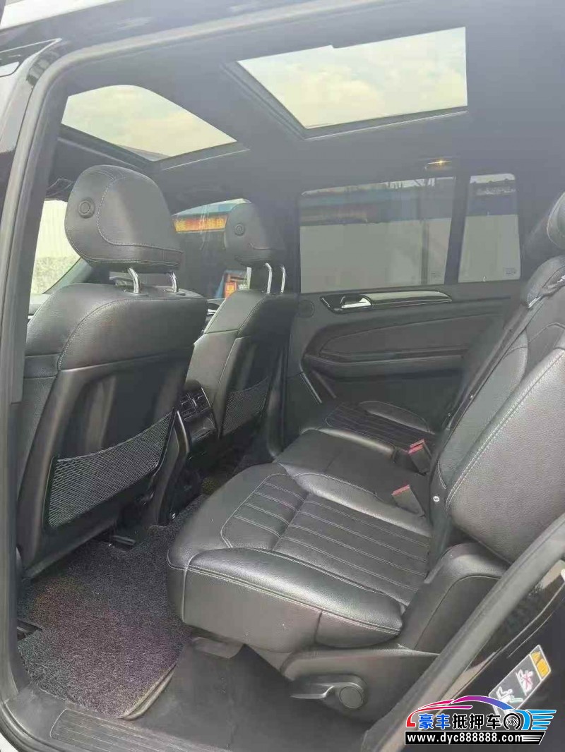 18年奔驰GLS轿车抵押车出售