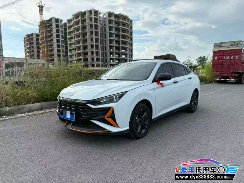 25年东风风神奕炫轿车抵押车出售