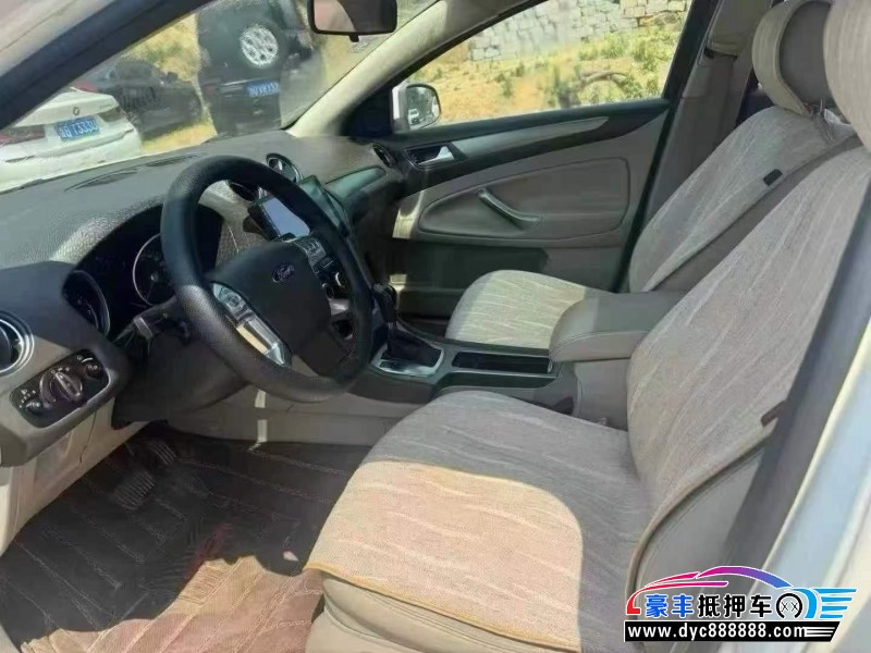 13年福特蒙迪欧轿车抵押车出售