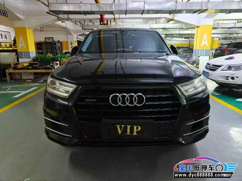 17年奥迪Q7轿车抵押车出售