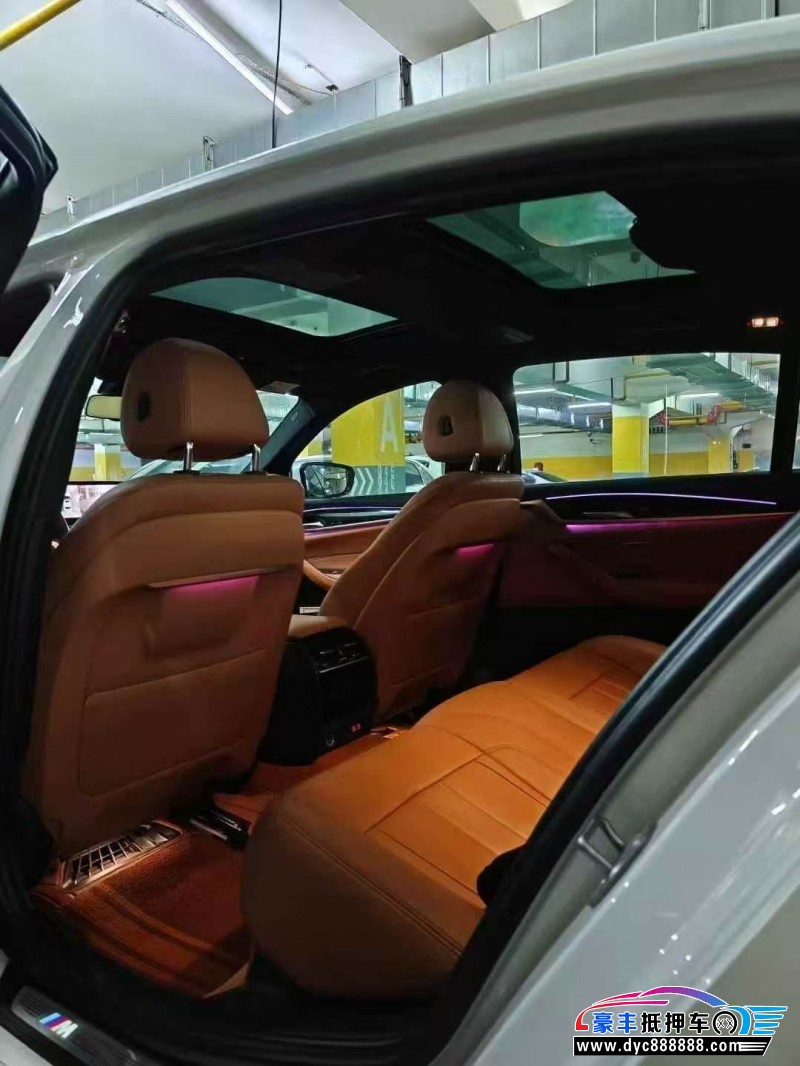 20年宝马5系轿车抵押车出售