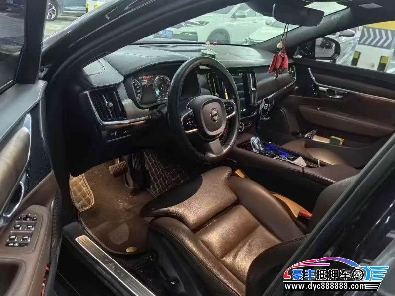 21年沃尔沃S90轿车抵押车出售