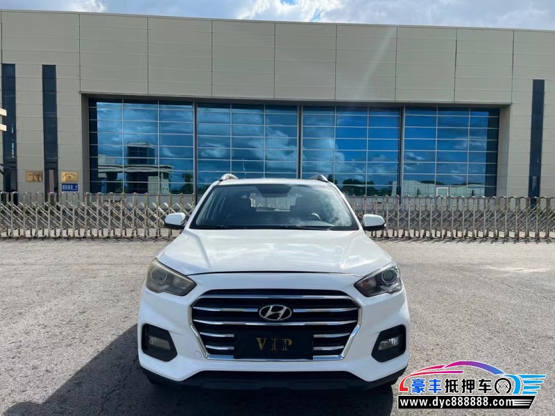 19年现代ix35轿车抵押车出售