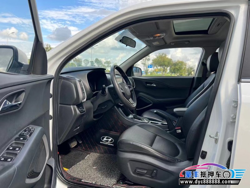 19年现代ix35轿车抵押车出售