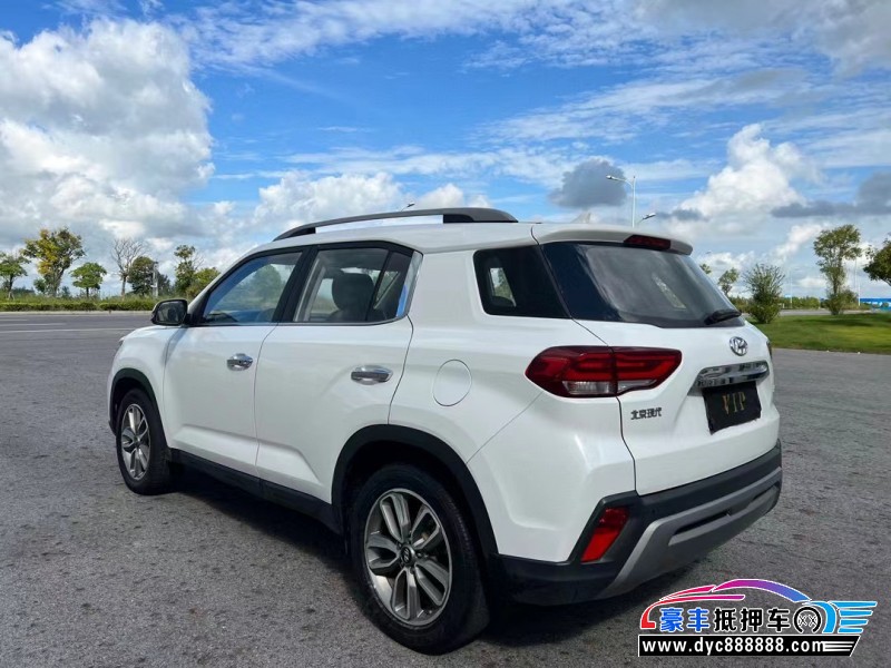 19年现代ix35轿车抵押车出售