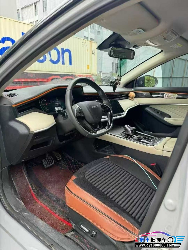 22年东风风神奕炫轿车抵押车出售