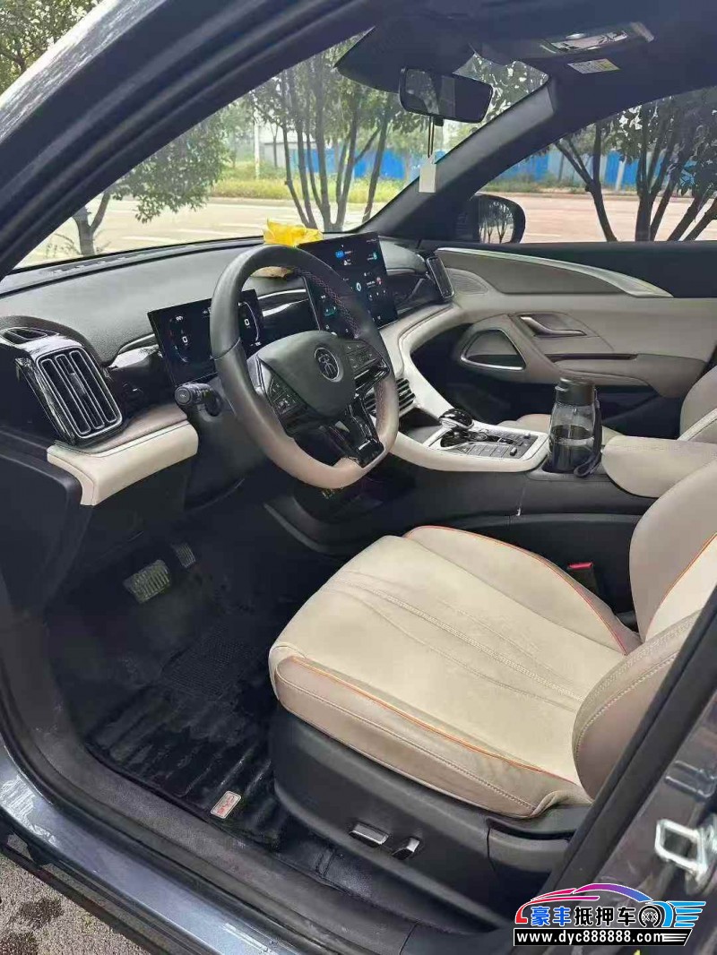 24年比亚迪宋轿车抵押车出售