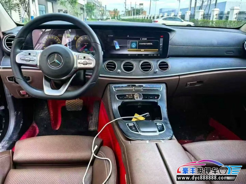 20年奔驰E轿车抵押车出售