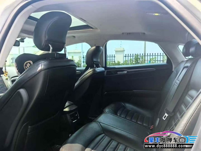 15年福特蒙迪欧轿车抵押车出售