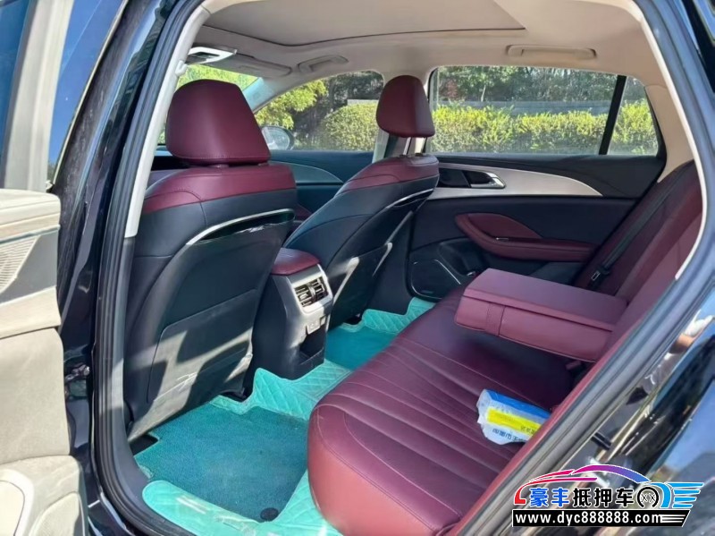 24年红旗H5轿车抵押车出售