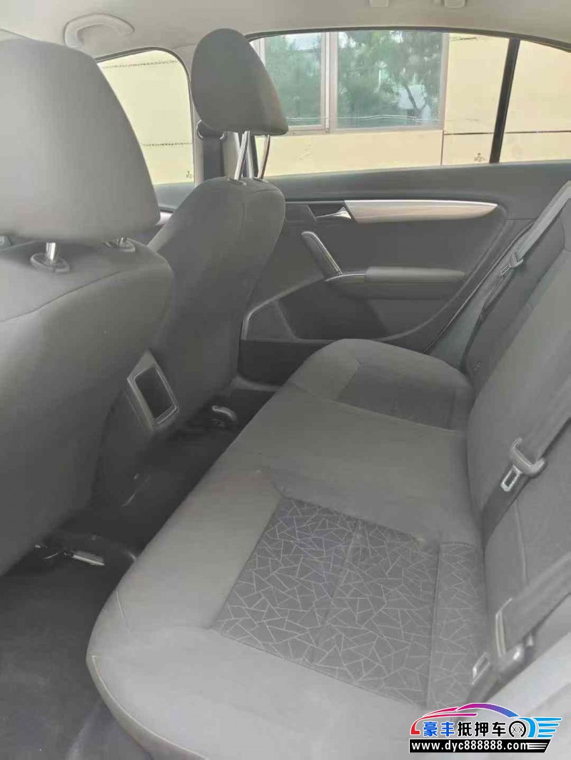 16年大众朗逸轿车抵押车出售