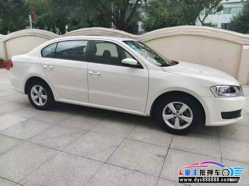 16年大众朗逸轿车抵押车出售