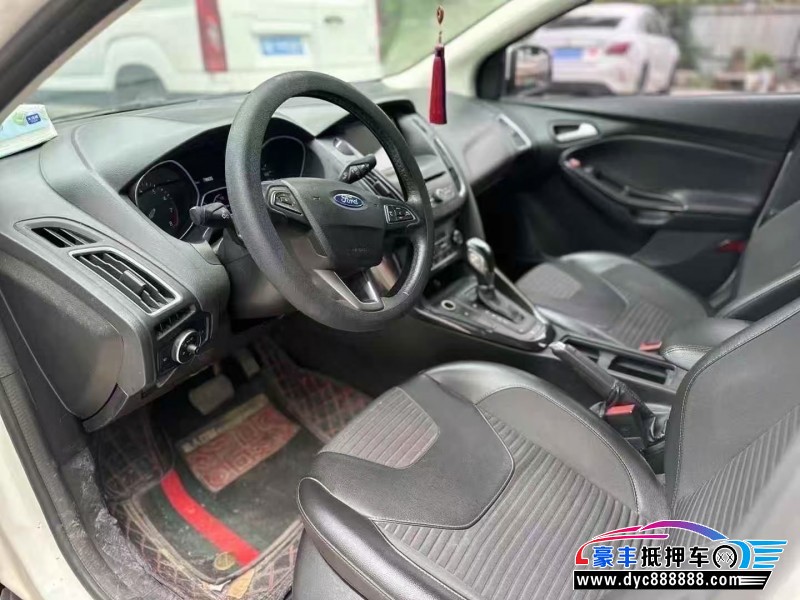 16年福特福克斯轿车抵押车出售