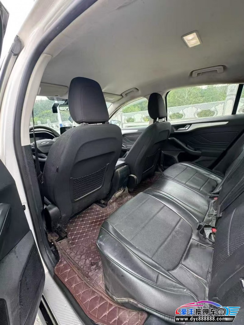 19年福特福克斯轿车抵押车出售