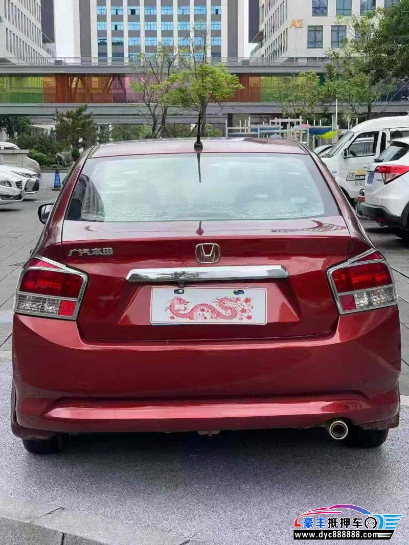 10年本田锋范轿车抵押车出售