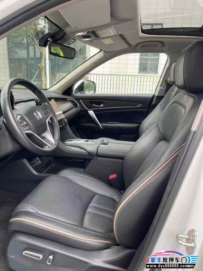 22年本田冠道轿车抵押车出售