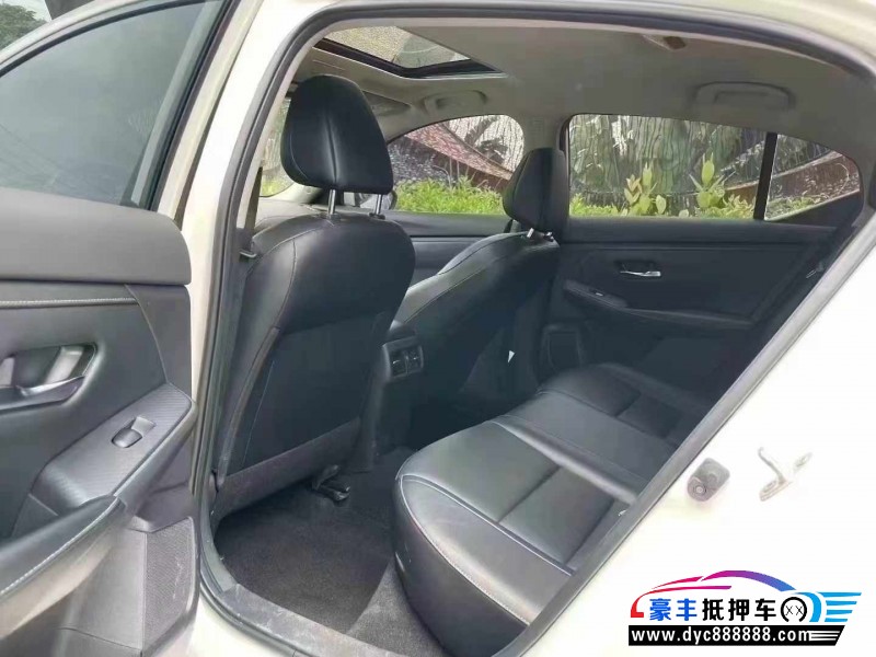 22年日产轩逸轿车抵押车出售