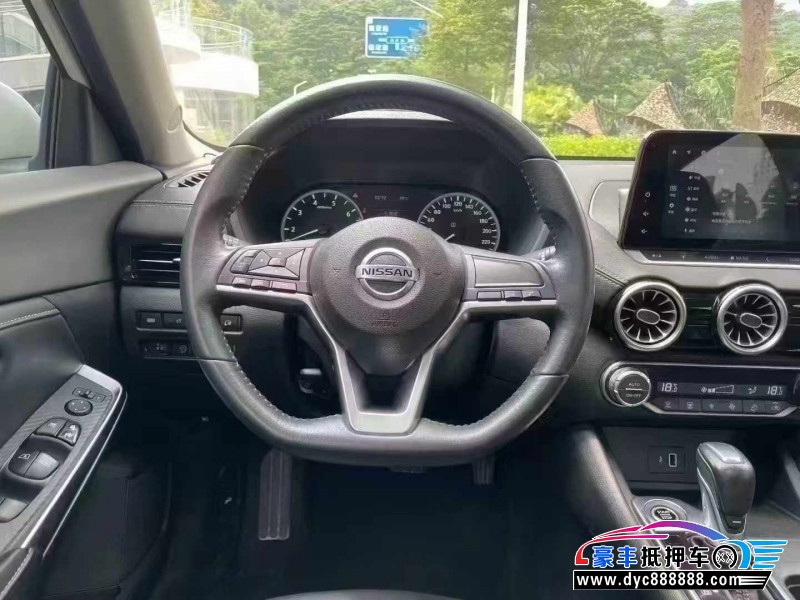 22年日产轩逸轿车抵押车出售