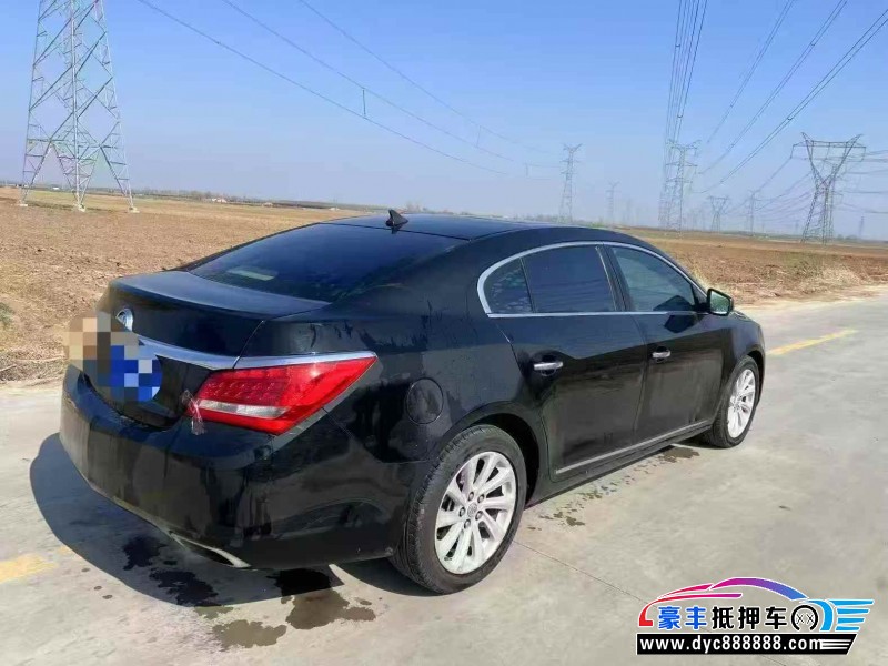 15年别克君越轿车抵押车出售