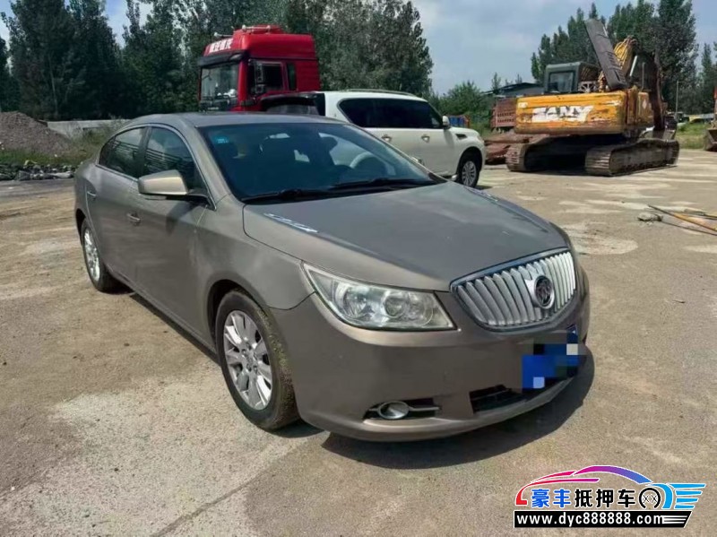 11年别克君越轿车抵押车出售