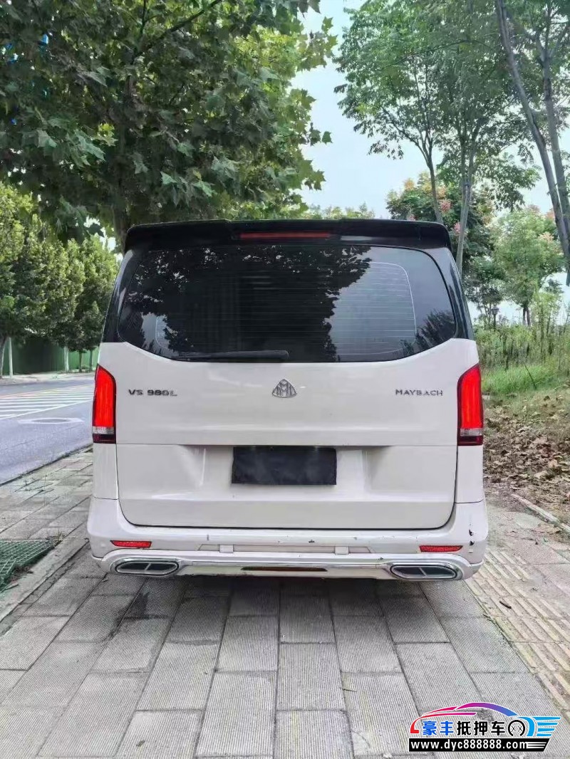 21年奔驰威霆轿车抵押车出售