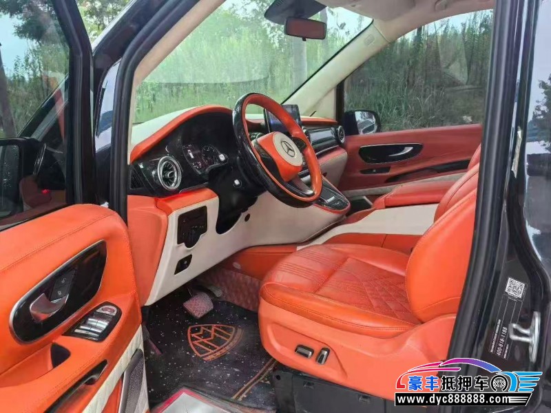 21年奔驰威霆轿车抵押车出售