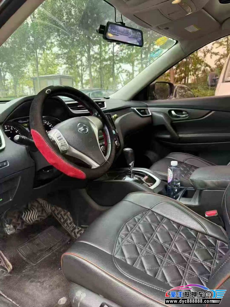15年日产奇骏SUV抵押车出售